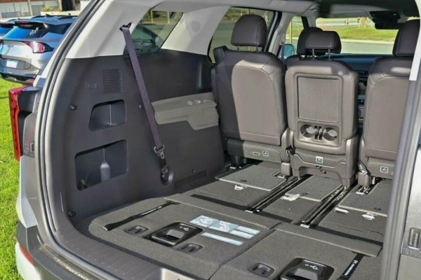 2026 MY27 Kia Carnival KA4 PE Sport+ HEV People Mover Image 10