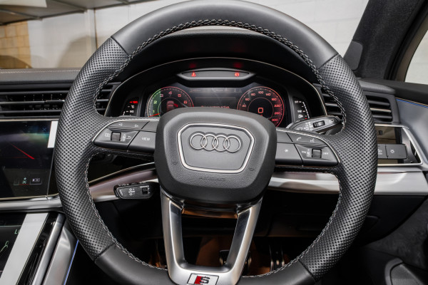2024 MY25 Audi Q7 4M 55 TFSI S line SUV