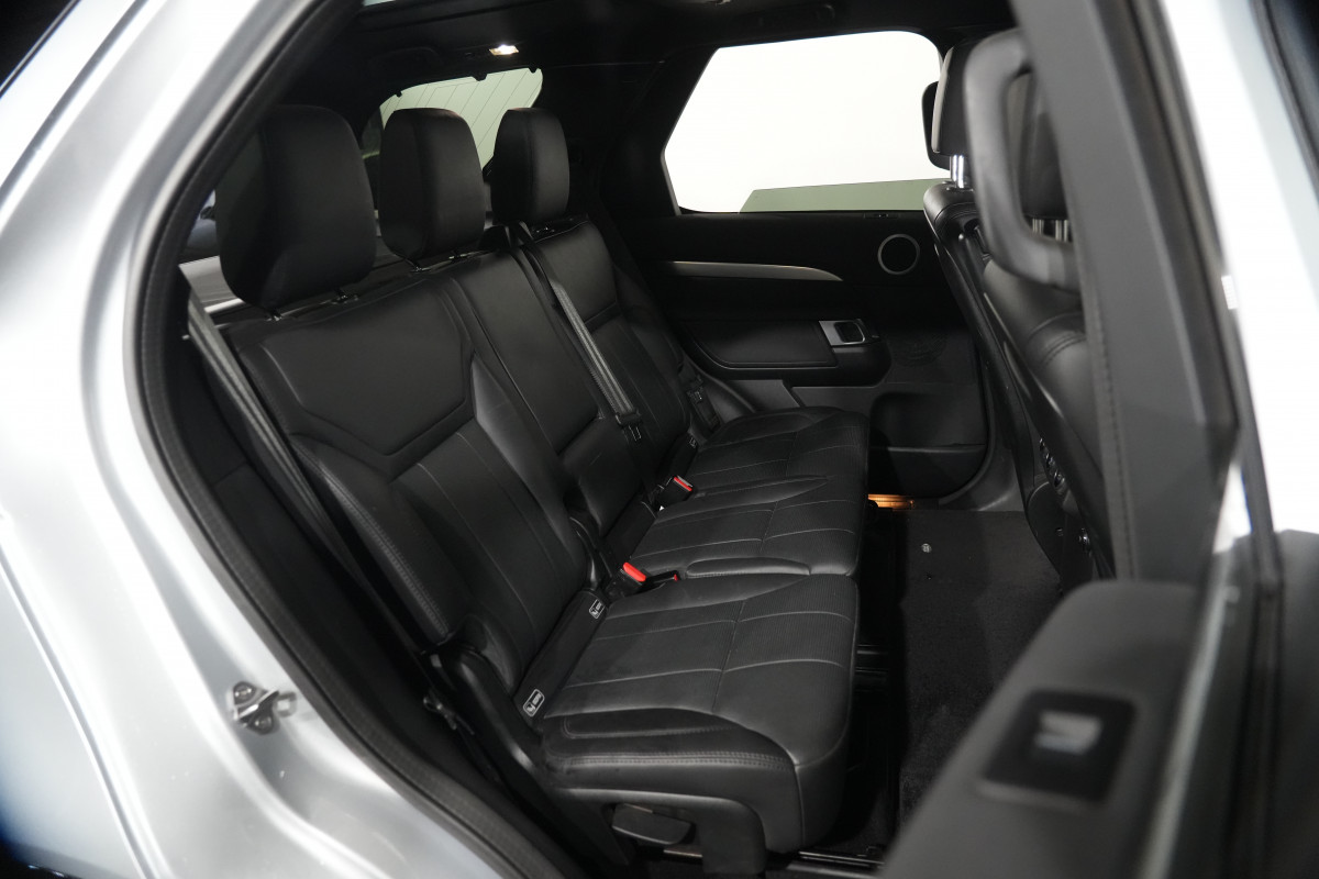 2020 Land Rover Discovery Series 5 SDV6 Landmark SUV