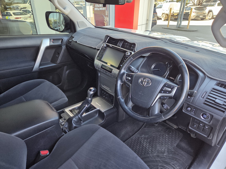 2017 Toyota LandCruiser Prado GDJ150R GXL SUV Image 14