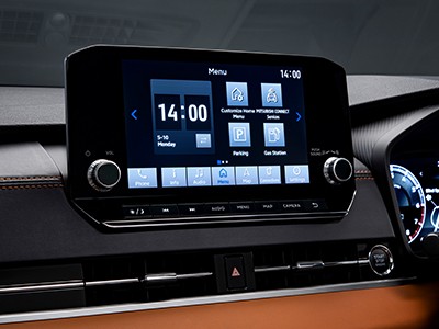 9-inch Touchscreen with Integrated Navigation Image