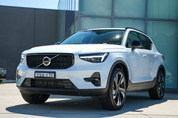 2023 MY24 Volvo XC40 XZ Ultimate B4 Dark SUV
