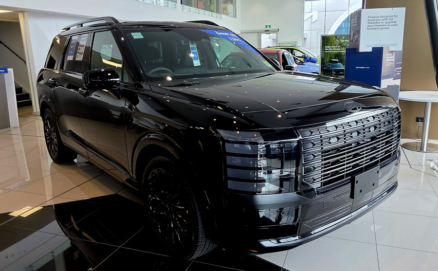 2026 Hyundai Palisade hybrid LX3.V1 Calligraphy Black ink Edition SUV Image 2