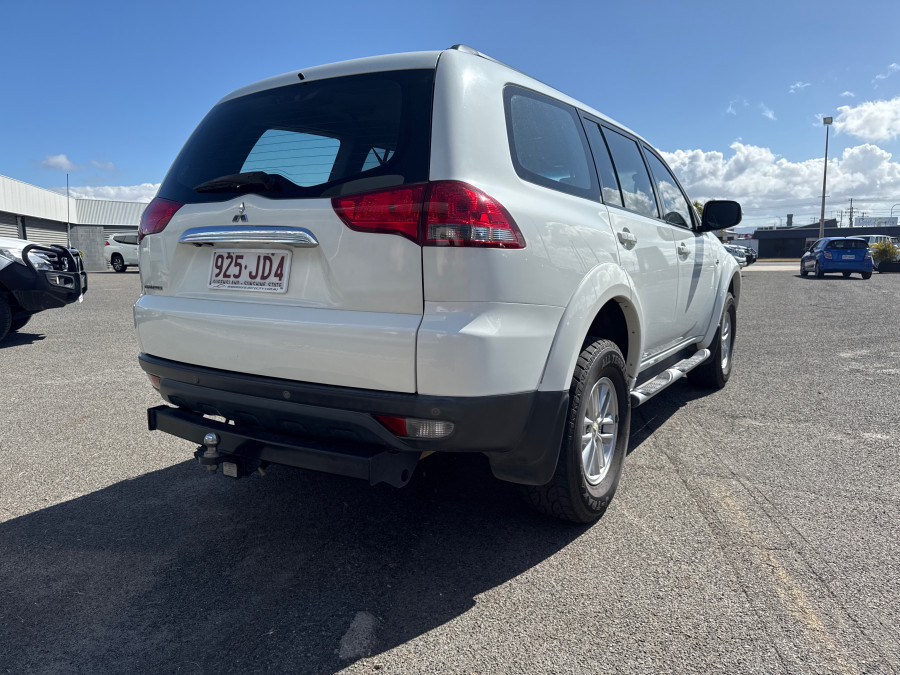 2015 MY14 Mitsubishi Challenger PC Wagon Image 5