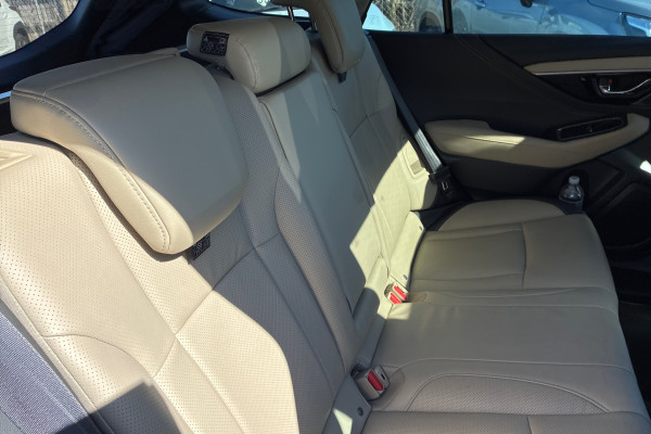 2022 Subaru Outback 6GEN AWD Touring SUV Image 15