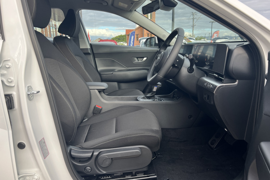 2025 Hyundai KONA SX2.V2 Hybrid SUV Image 6