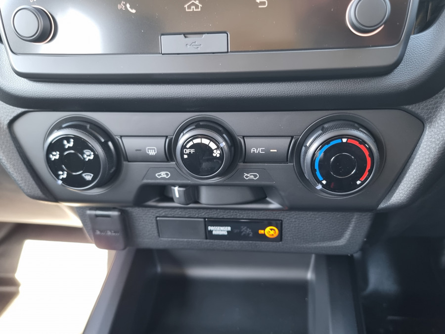 2026 Isuzu D-MAX RG SX 4x2 Crew Cab Chassis Cab Chassis Image 13