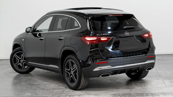 2025 Mercedes-Benz GLA-Class H247 GLA250 e with EQ hybrid technology SUV image 2