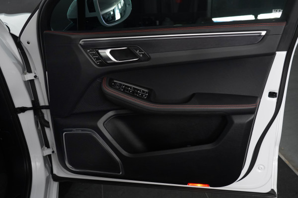 2022 Porsche Macan GTS SUV Image 44