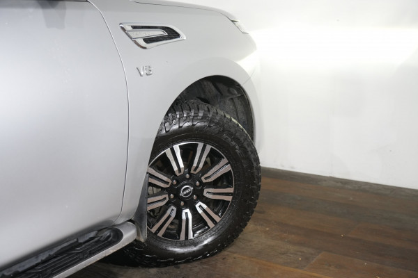 2022 Nissan Patrol Ti-L SUV Image 9