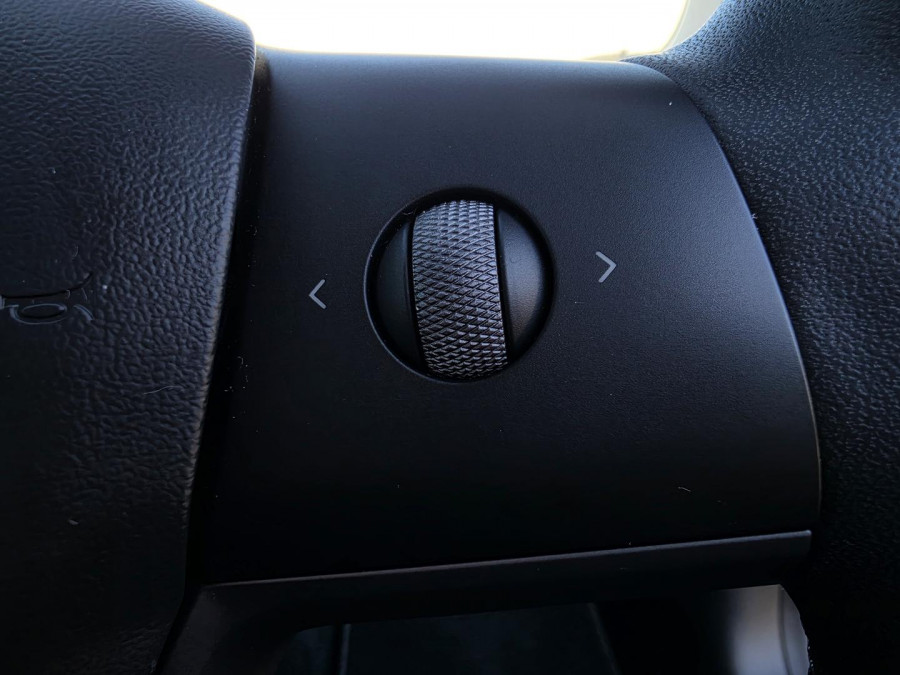 2021 Tesla Model 3  Long Range Sedan Image 22