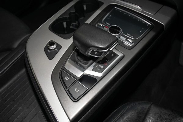 2016 Audi Q7 4M TDI SUV Image 18