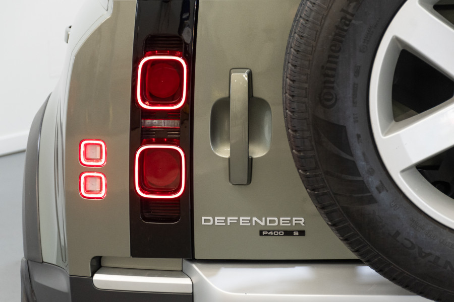 2020 Land Rover Defender L663 110 P400 S SUV Image 10