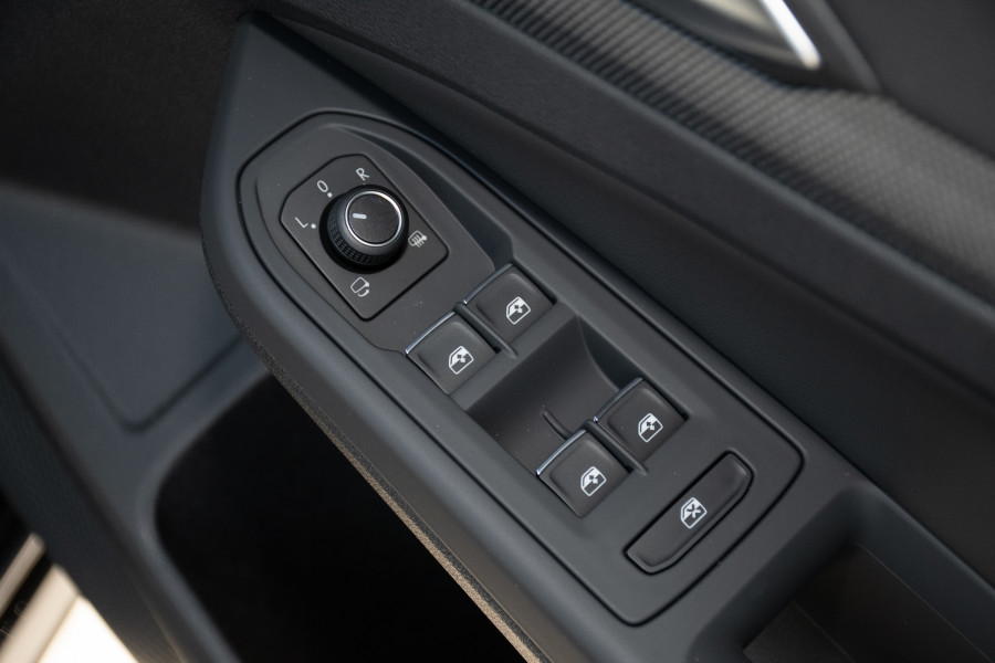 2026 Volkswagen Golf 8.5 110TSI R-Line Hatch Image 19