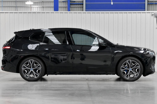 2023 BMW iX I20 xDrive40 Sport SUV image 3