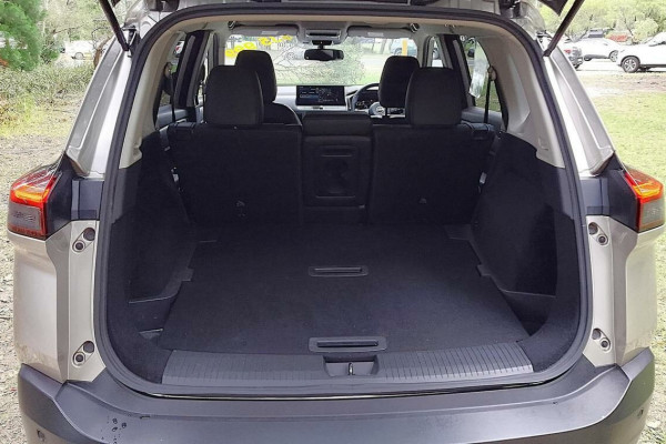 2025 Nissan X-Trail T33 ST-L SUV Image 7
