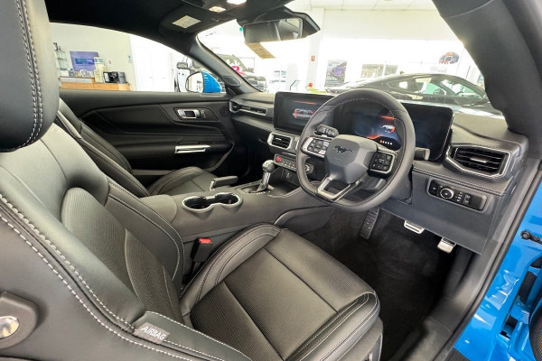 2025 Ford Mustang FO GT Hatch Image 9