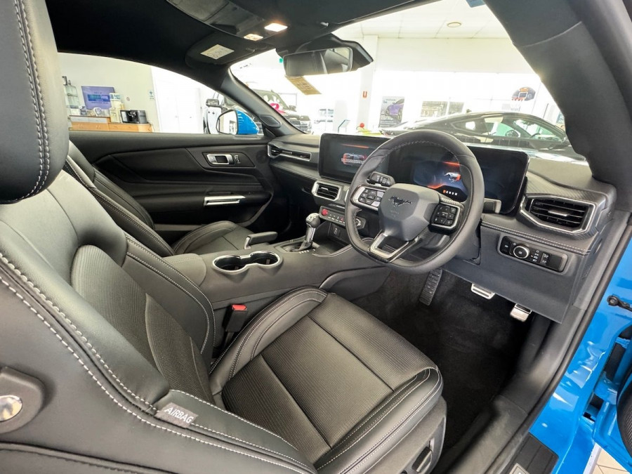 2025 Ford Mustang FO GT Hatch Image 9