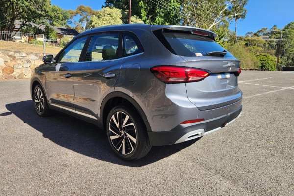 2025 MG ZS ZS32 Essence Turbo SUV