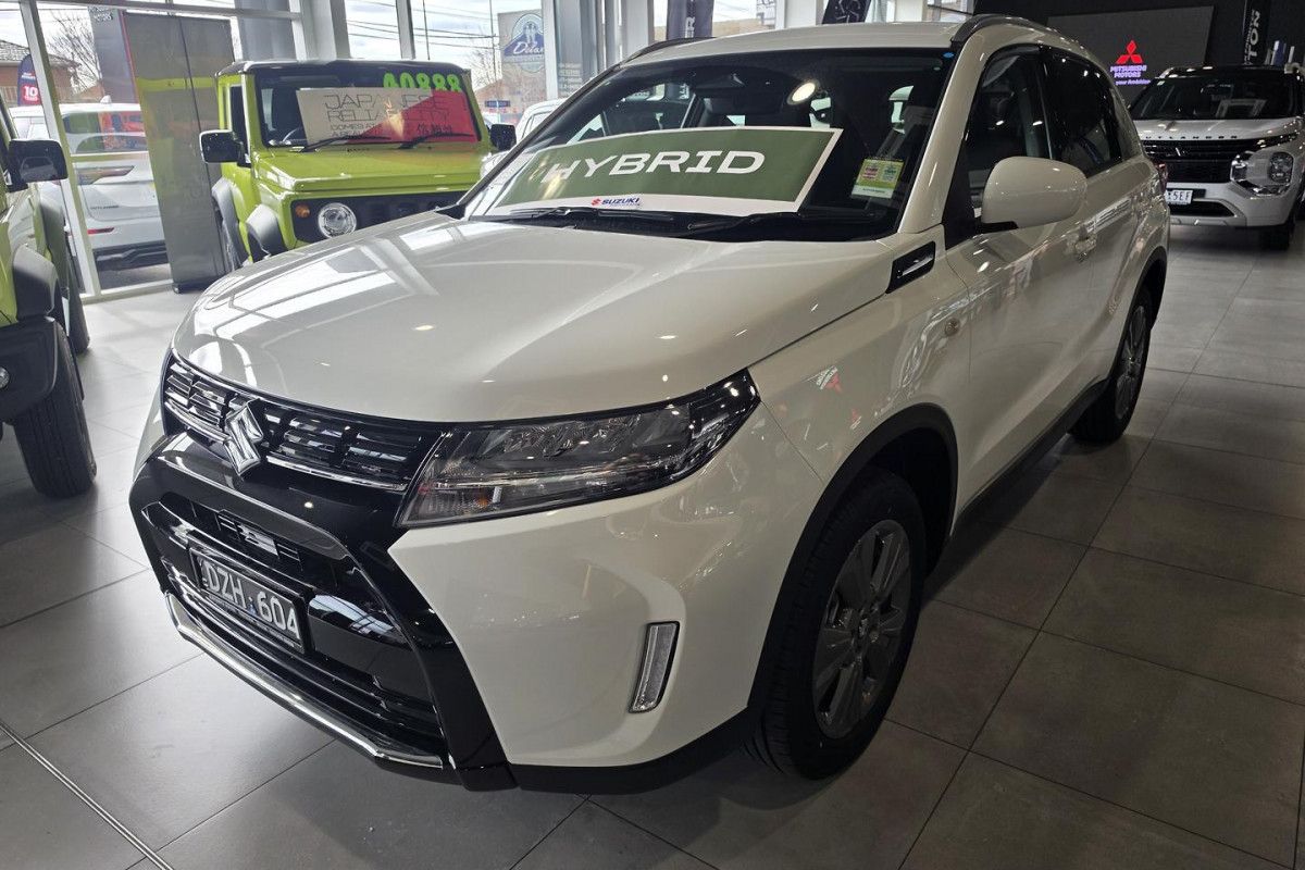 2026 Suzuki Vitara  Turbo Hybrid SUV
