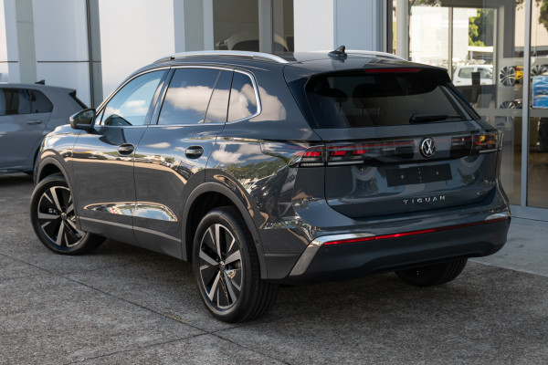 2025 Volkswagen Tiguan CT 150TSI Elegance SUV image 2