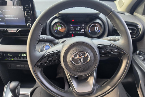 2023 Toyota Yaris Cross MXPB10R GX SUV Image 16