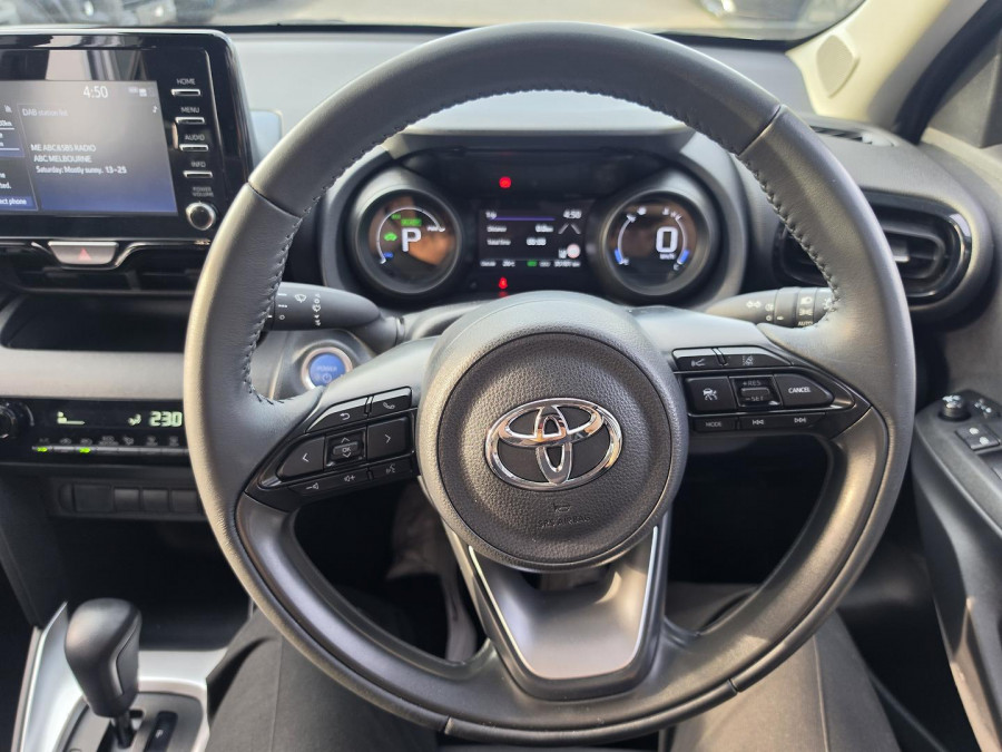 2023 Toyota Yaris Cross MXPB10R GX SUV Image 16
