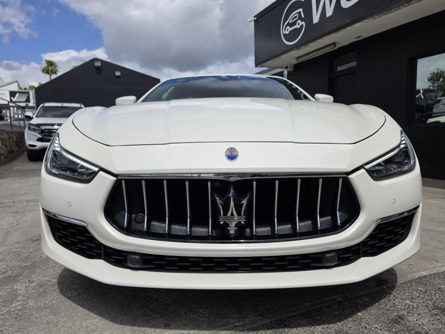 2020 Maserati Ghibli M157 GranLusso Sedan Image 6
