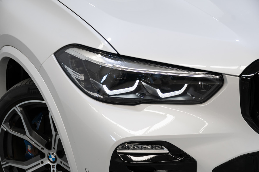 2021 BMW X5 xDrive30d SUV Image 2