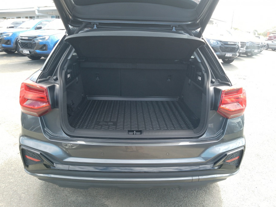 2024 Audi Q2 GA 40 TFSI S line SUV Image 17