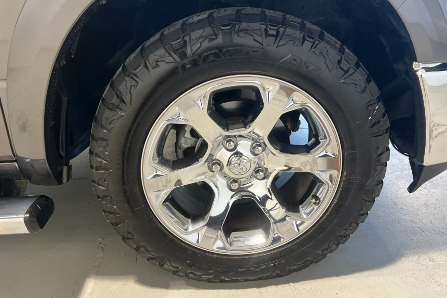 2019 Ram 1500 DS Laramie Ute Image 18