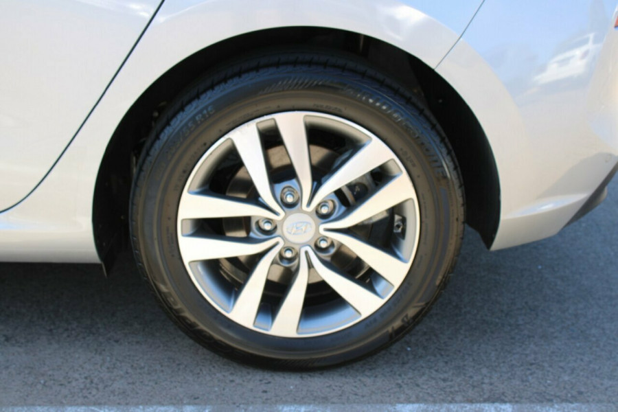 2020 Hyundai i30 PD2 Active Hatch Image 14