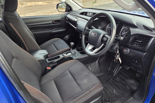 2020 Toyota HiLux  SR Dual Cab Ute Image 9