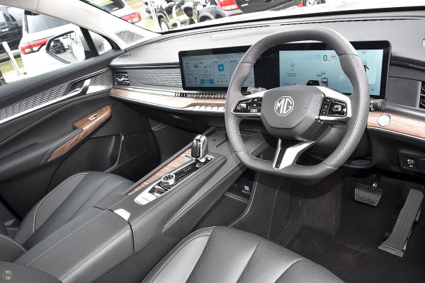 2025 MG QS IS31 Essence SUV Image 5