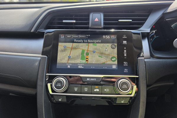 2016 Honda Civic 10th Gen VTi-LX Sedan Image 23