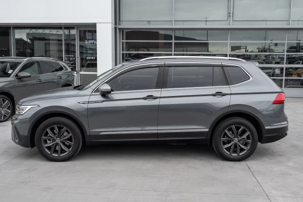 2022 MY23 Volkswagen Tiguan 5N 132TSI Life Allspace SUV Image 3