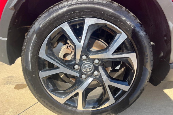 2019 Toyota C-HR NGX10R Koba SUV Image 32