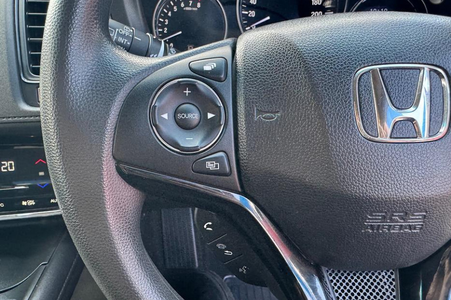 2016 Honda HR-V VTi SUV Image 13