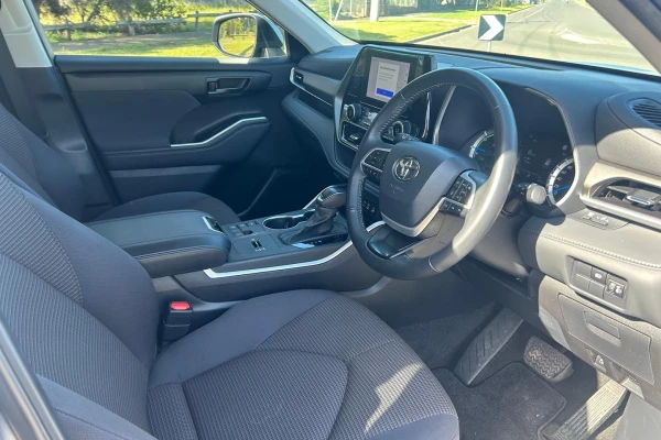 2023 Toyota Kluger TXUA75R (Petrol AWD) GX SUV Image 15