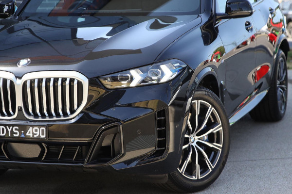 2025 BMW X5 G05 LCI xDrive30d M Sport SUV image 18