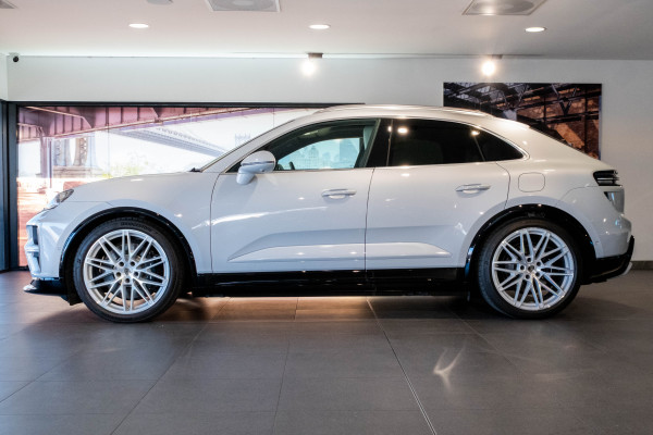 2024 MY25 Porsche Macan SUV