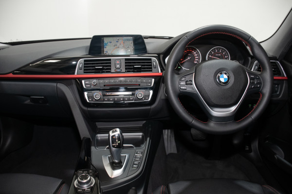 2016 BMW 3 Series 18i Sport Line Sedan Image 20