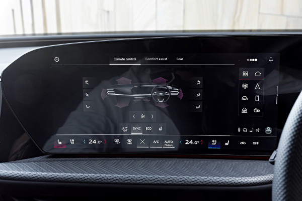 2025 MY26 Audi Q5 GU TFSI 200kW sport SUV image 13