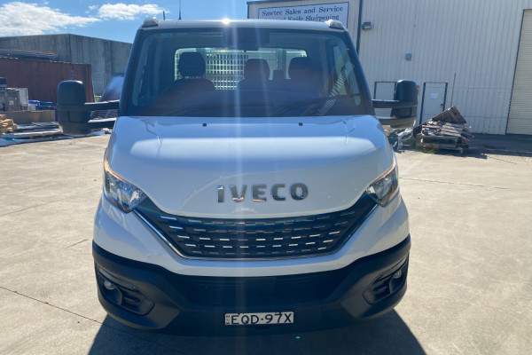 2021 Iveco Daily 45C18 Cab chassis Image 3