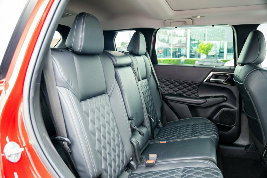 2023 Mitsubishi Outlander ZM Exceed SUV Image 11