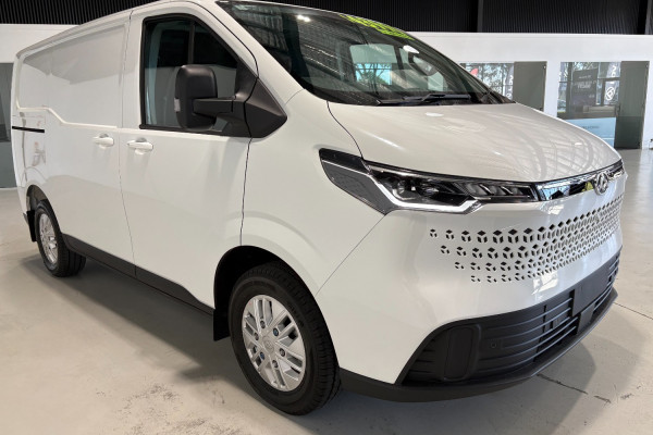 2024 LDV Deliver 7   Van