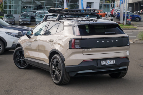 2026 Volvo EX30 Cross Country  Ultra Twin Motor Performance SUV image 2