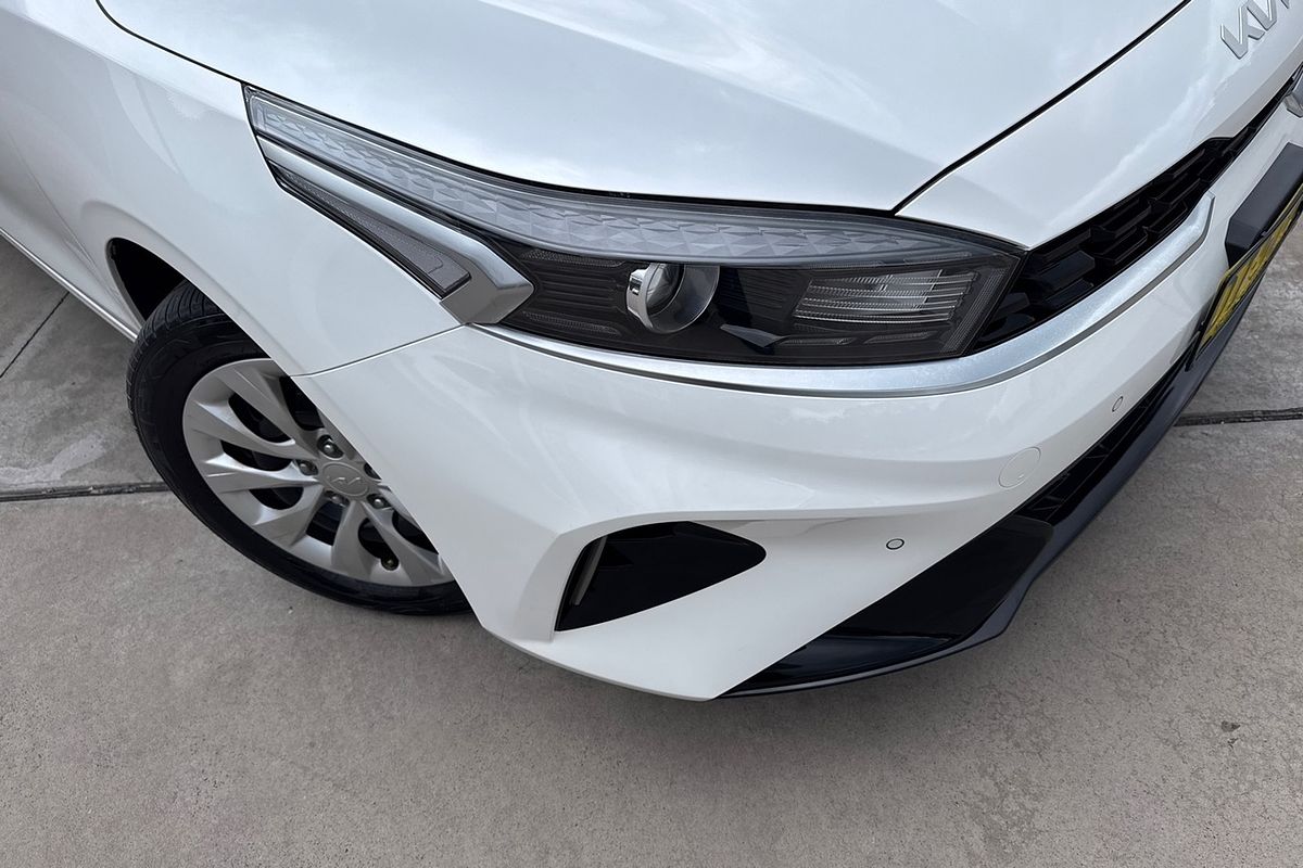 2024 Kia Cerato BD S with Safety Pack Hatch Image 2