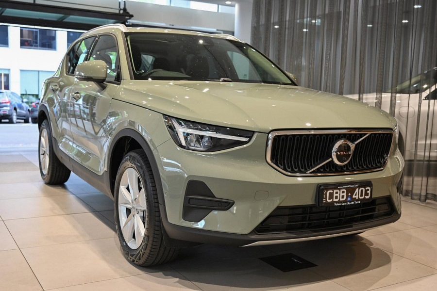 Demo 2022 Volvo XC40 Plus B4 #9927575 South Yarra, VIC