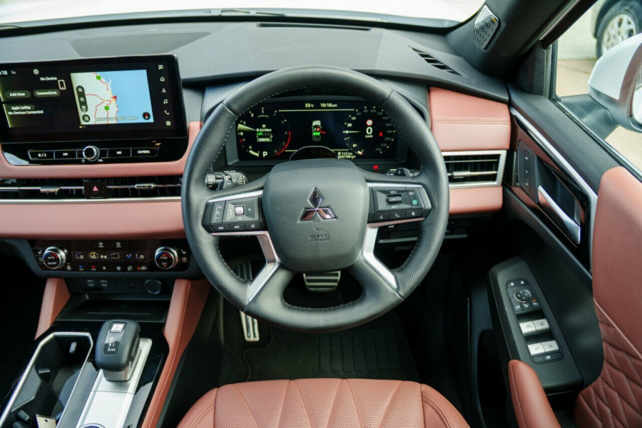 2025 Mitsubishi Outlander ZM Exceed Tourer SUV Image 11